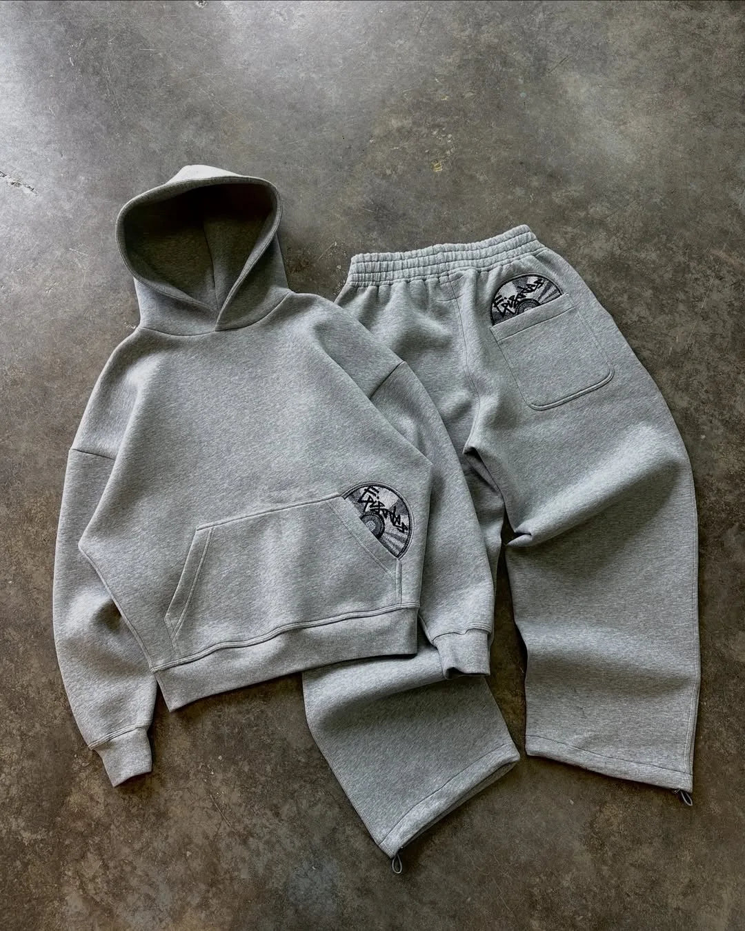 Embroidery Design Oversized Hip Hop Gothic New American Y2K Punk Streetwear Men Suit Harajuku Casual Loose Sports Jumper Hoodie