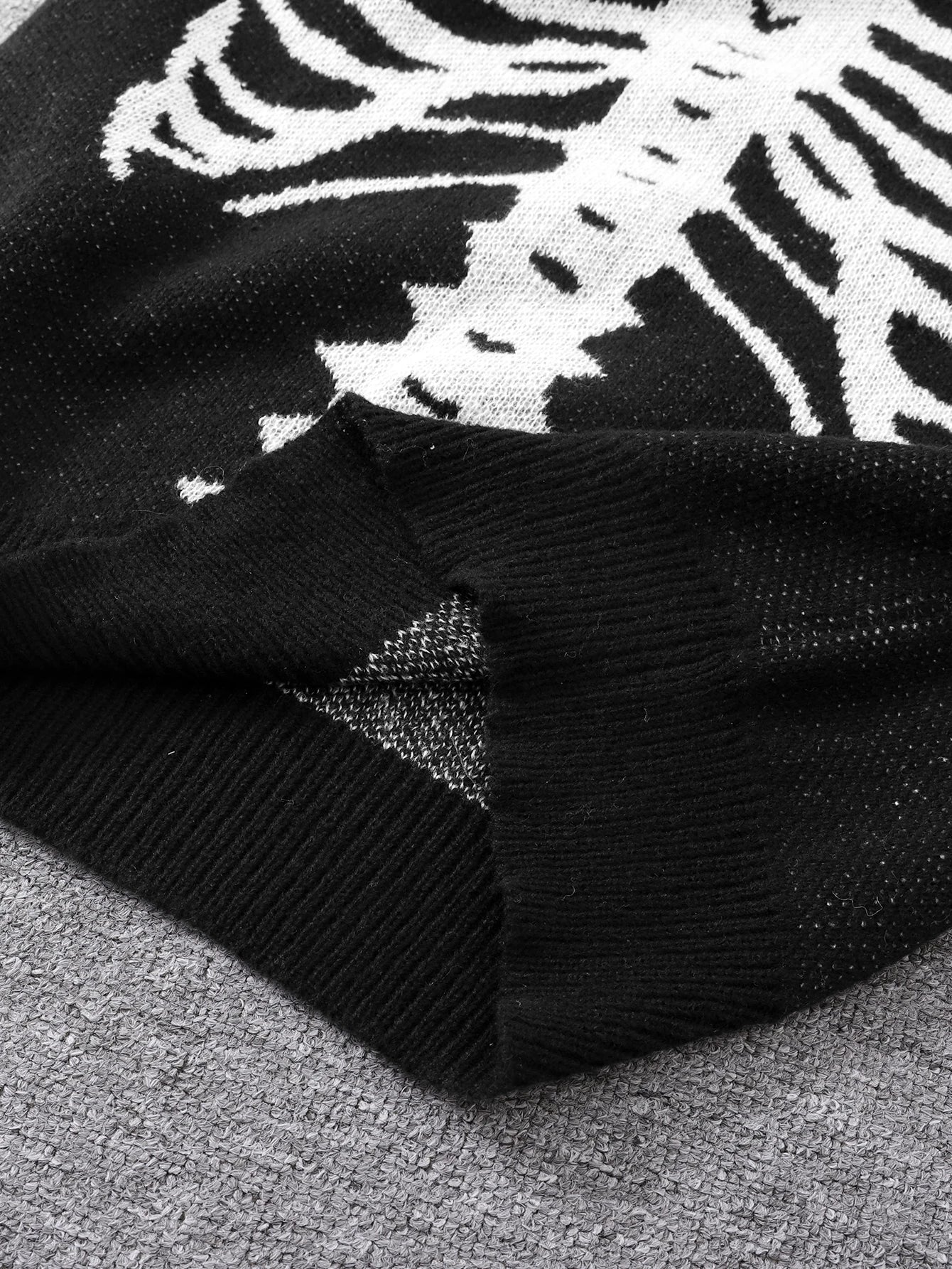 New Trendy Body Skeleton Jacquard Pattern Pullover Sweater Casual Round Neck Color-Blocking Knit Men's Pullover