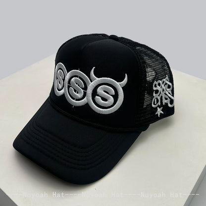 New Unisex Personal Devil Horns Letters Embroidery Baseball Hats Breathable Mesh Sunshade Hip Hop Trucker Caps Versatile Outdoor