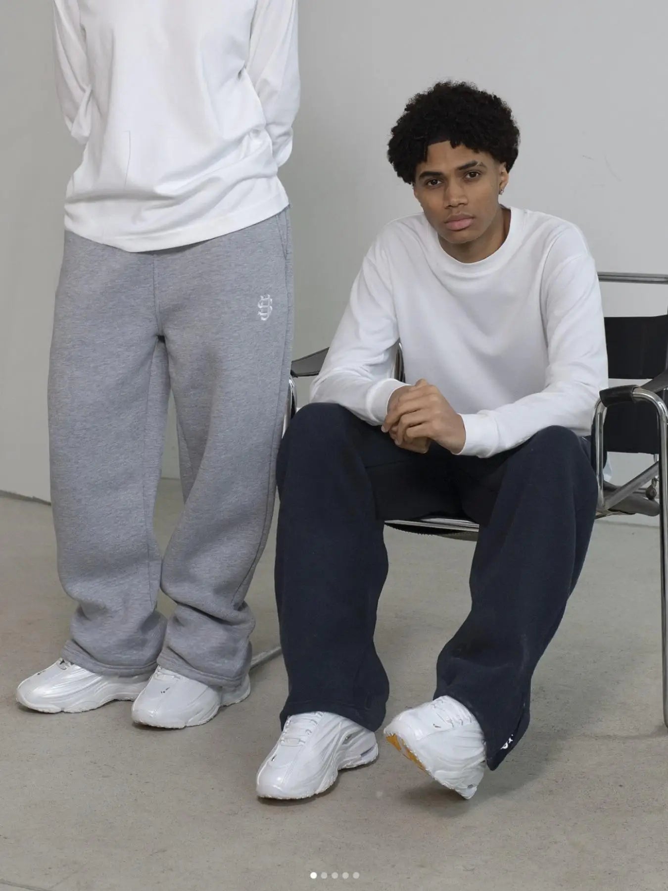 SU Crest Sweats