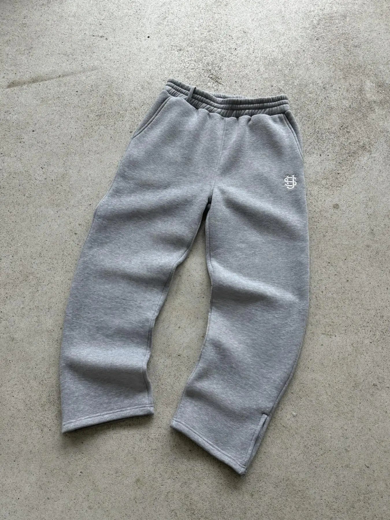 SU Crest Sweats
