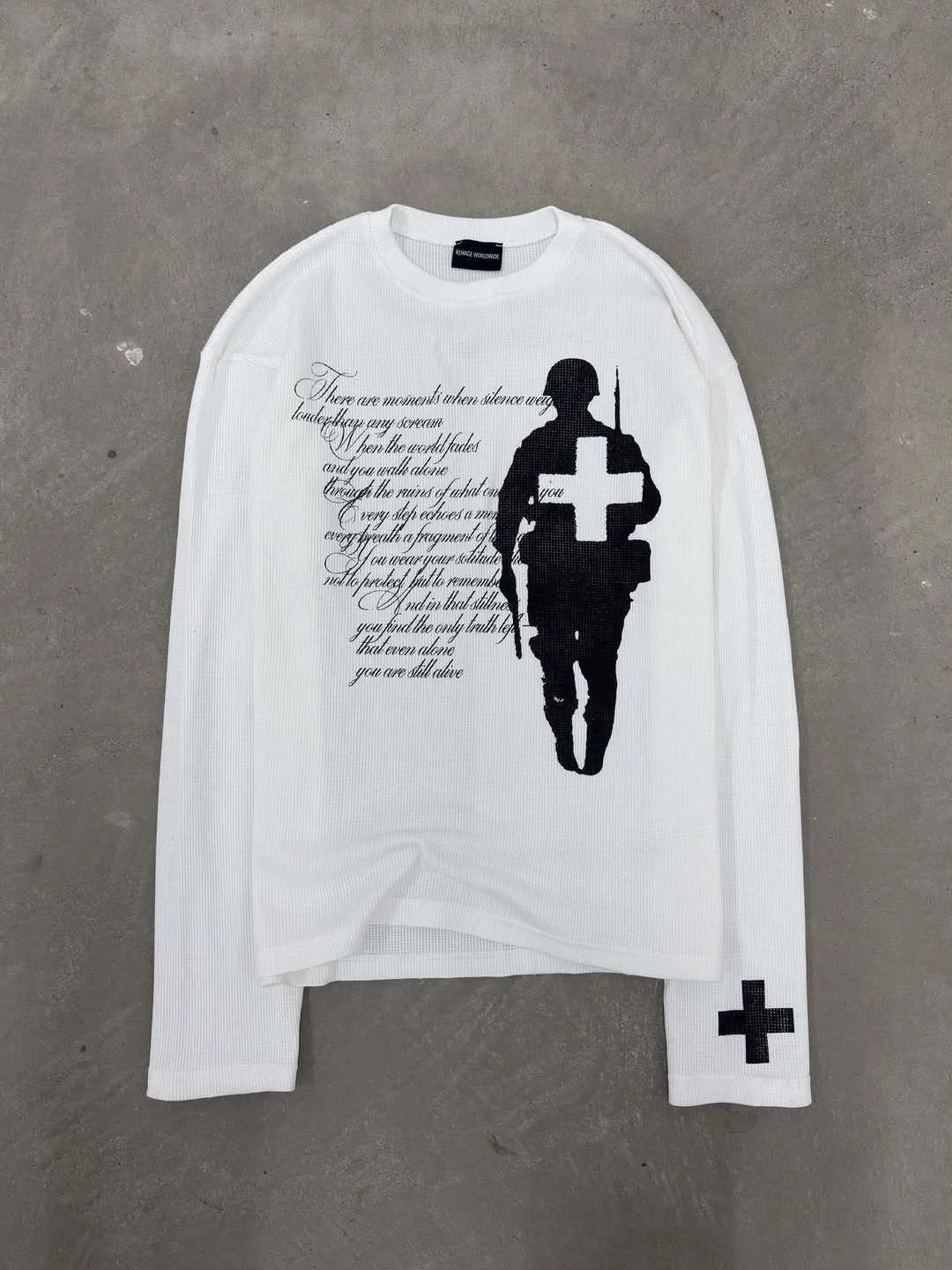 2026 New Arrival Women Y2K Black Soldier & Cross Print Long Sleeve Tee Waffle Knit Oversized Top